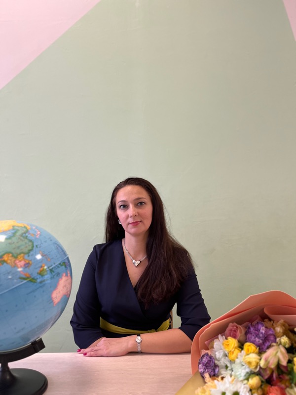 Титова Оксана Сергеевна.